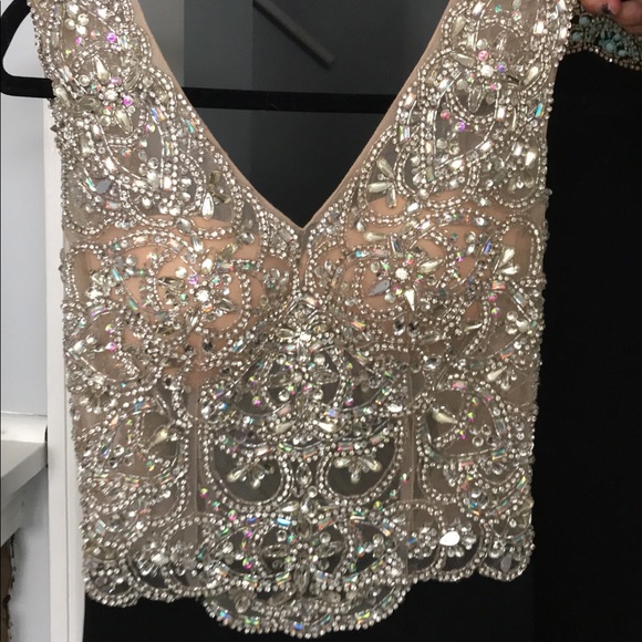 Prom dresses - Picture 2 of 6